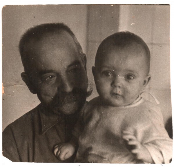 �.�. �������� � ������� (1936 �.) 